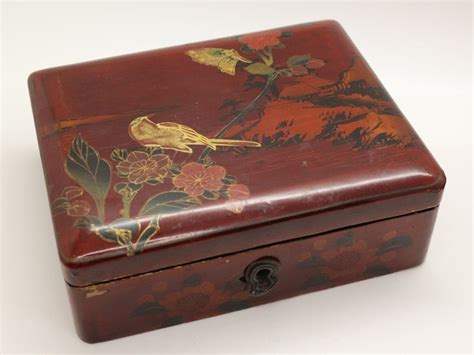 Vintage Asian Box 